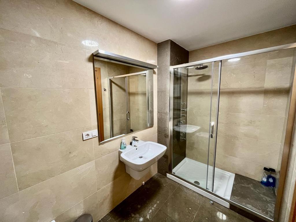 Atuaire Home Cordon 2 Centro Historico Parking Incluido Burgo Buitenkant foto